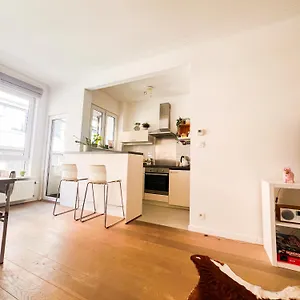 Apartment Op Locatie In, Antwerp
